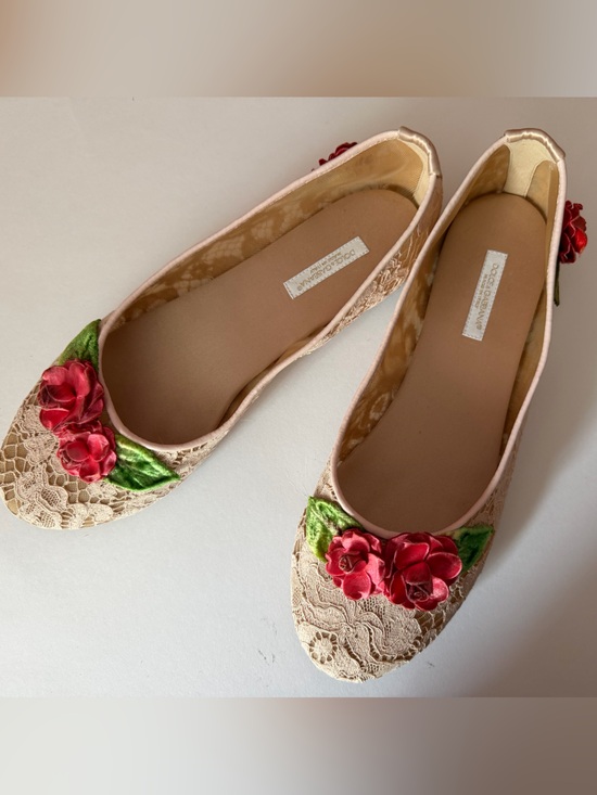 Dolce & Gabbana Shoes - Dolce & Gabbana Beige Lace Ballet Flats with Pink Trim and Red Floral Appliqué
